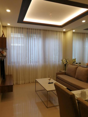 Adria Residences - Diamond Garden - 2 Bedroom Unit for 4 Person